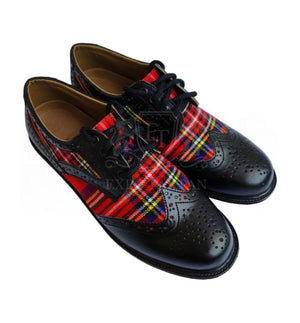 Black Ghillie Brogue Kilt Shoes With Tartan