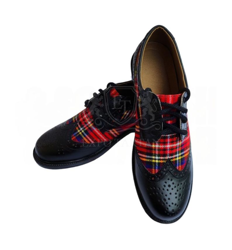 Black Ghillie Brogue Kilt Shoes With Tartan