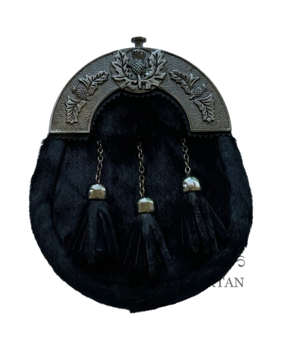 Calfskin Sporran With Antique Finish Cantle